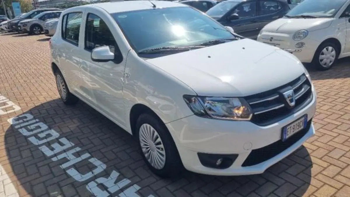 Dacia Sandero usata a Savona (4)