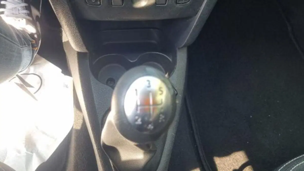Dacia Sandero usata a Savona (8)