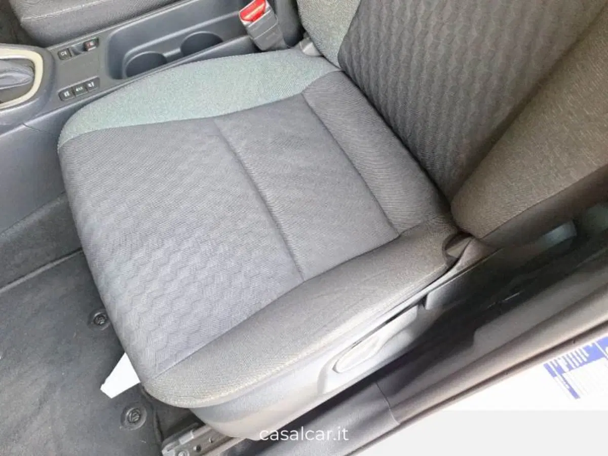 Toyota Yaris usata a Salerno (10)