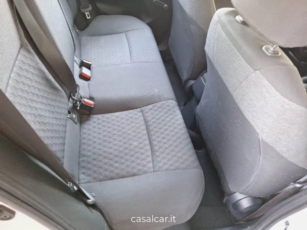 Toyota Yaris usata a Salerno (13)