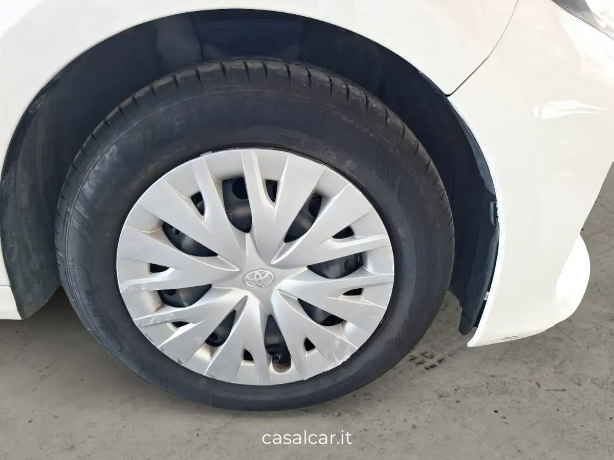 Toyota Yaris usata a Salerno (14)
