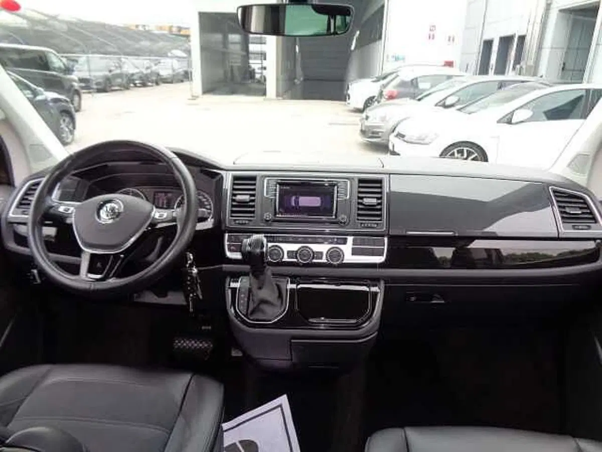 Volkswagen Multivan usata a Treviso (13)