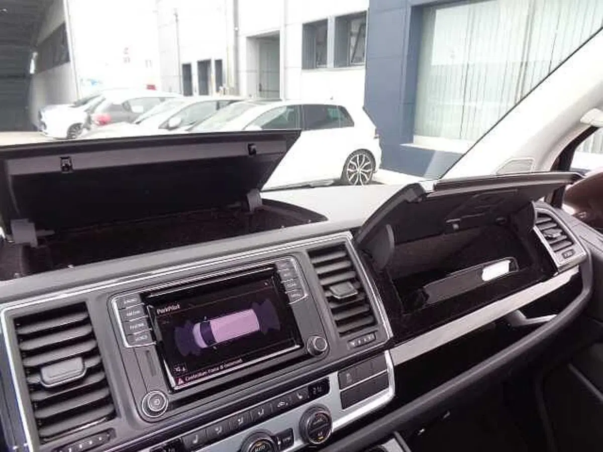 Volkswagen Multivan usata a Treviso (18)