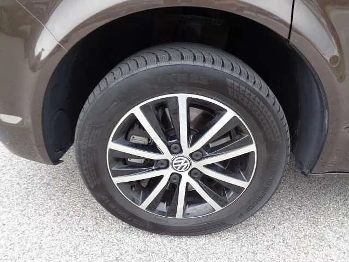 Volkswagen Multivan usata a Treviso (7)
