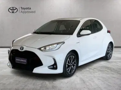 Toyota Yaris 1.5 Hybrid 5 porte Trend del 2020 usata a Perugia