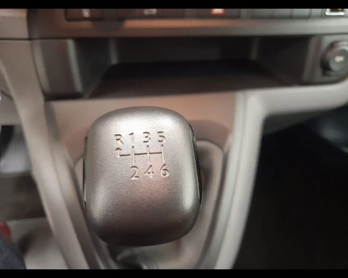 Opel Vivaro Furgone usata a Alessandria (18)