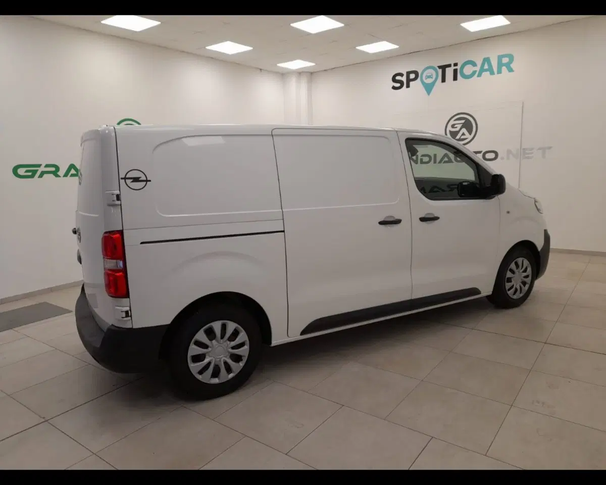 Opel Vivaro Furgone usata a Alessandria (6)