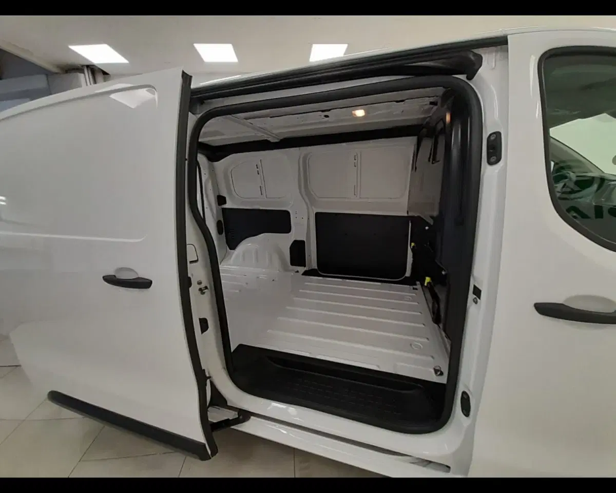 Opel Vivaro Furgone usata a Alessandria (7)