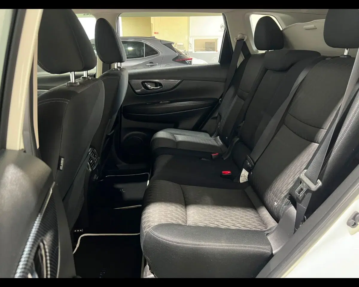 Nissan X-Trail usata a Asti (17)