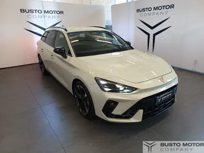 Cupra Leon Station Wagon Leon Sportstourer 1.5 hybrid 150cv dsg del 2025 usata a Olgiate Olona