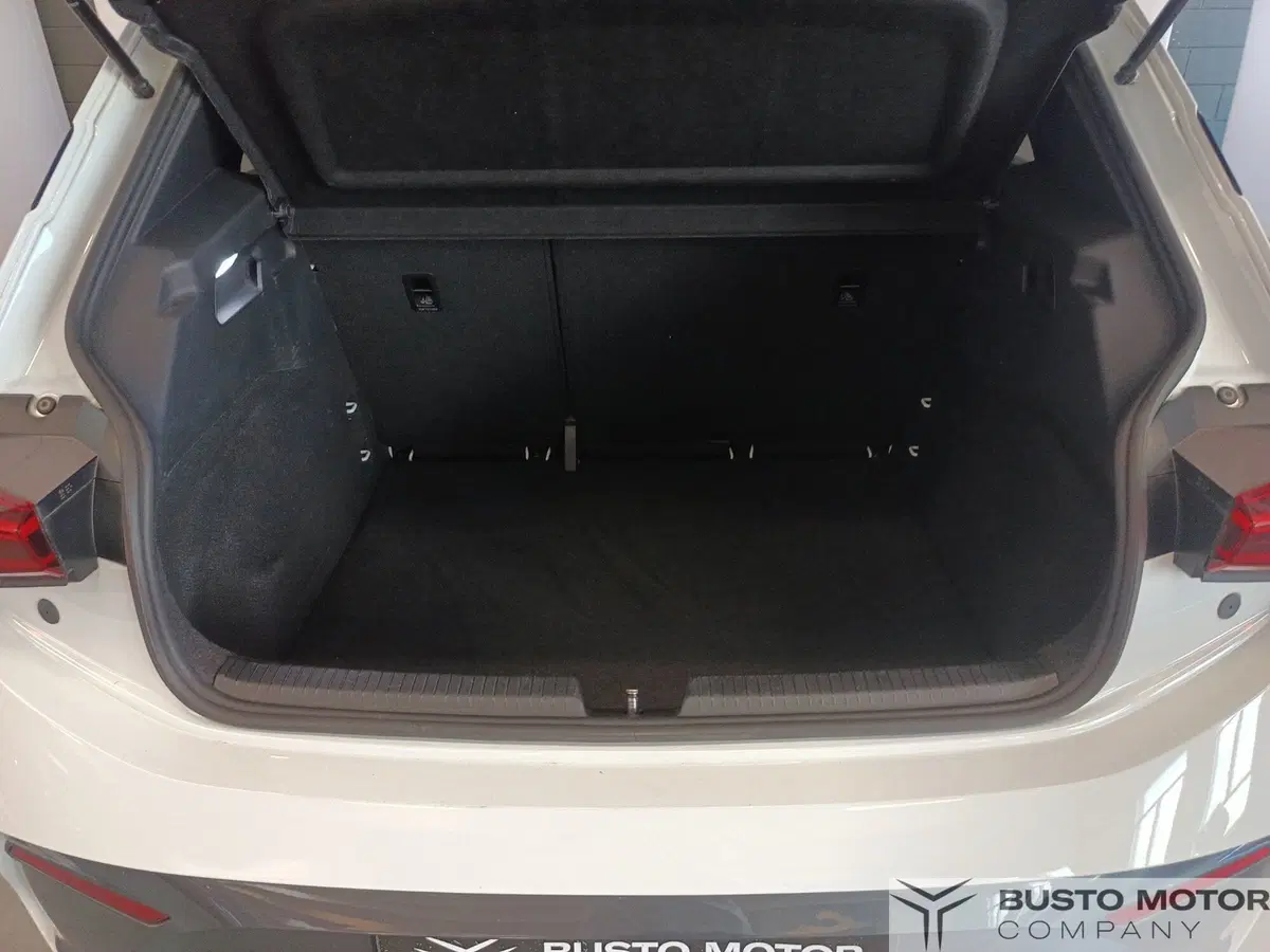 Cupra Born usata a Varese (10)