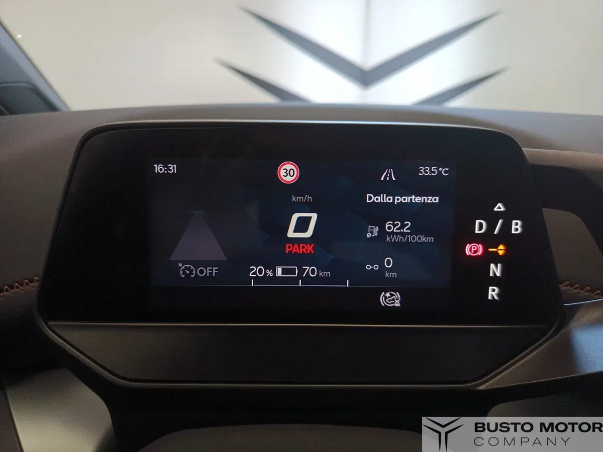 Cupra Born usata a Varese (13)