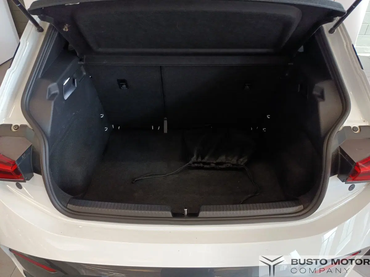 Cupra Born usata a Varese (10)