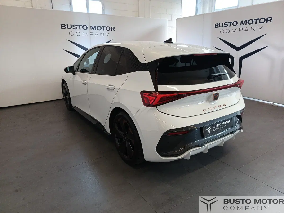 Cupra Born usata a Varese (6)