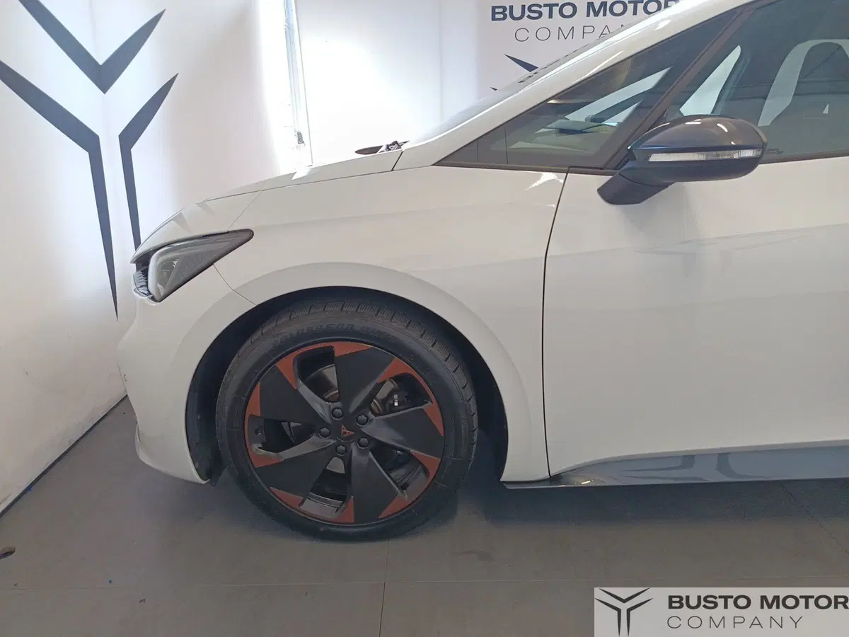 Cupra Born usata a Varese (7)
