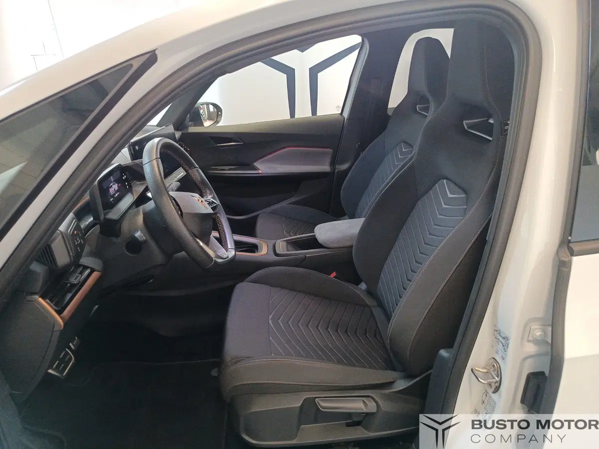 Cupra Born usata a Varese (8)