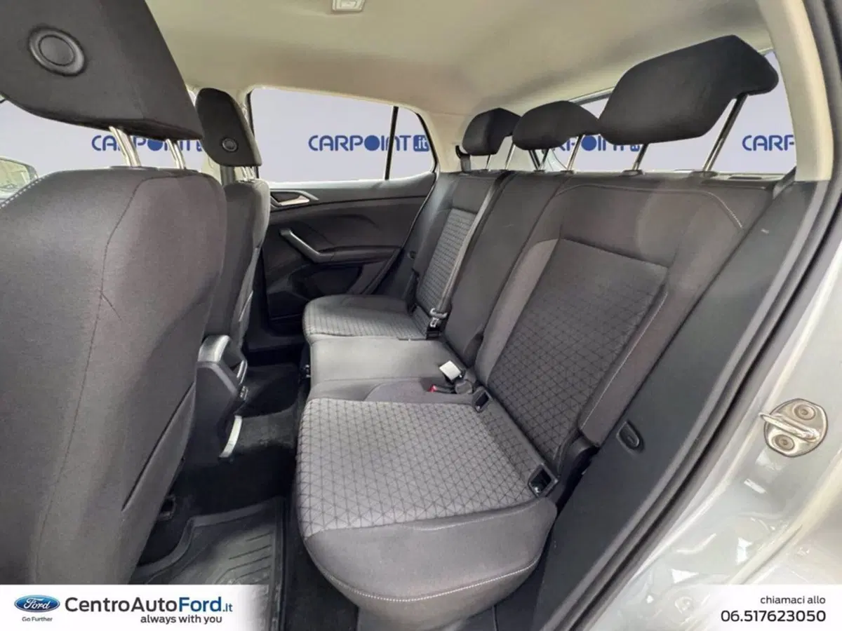 Volkswagen T-Cross usata a Roma (13)