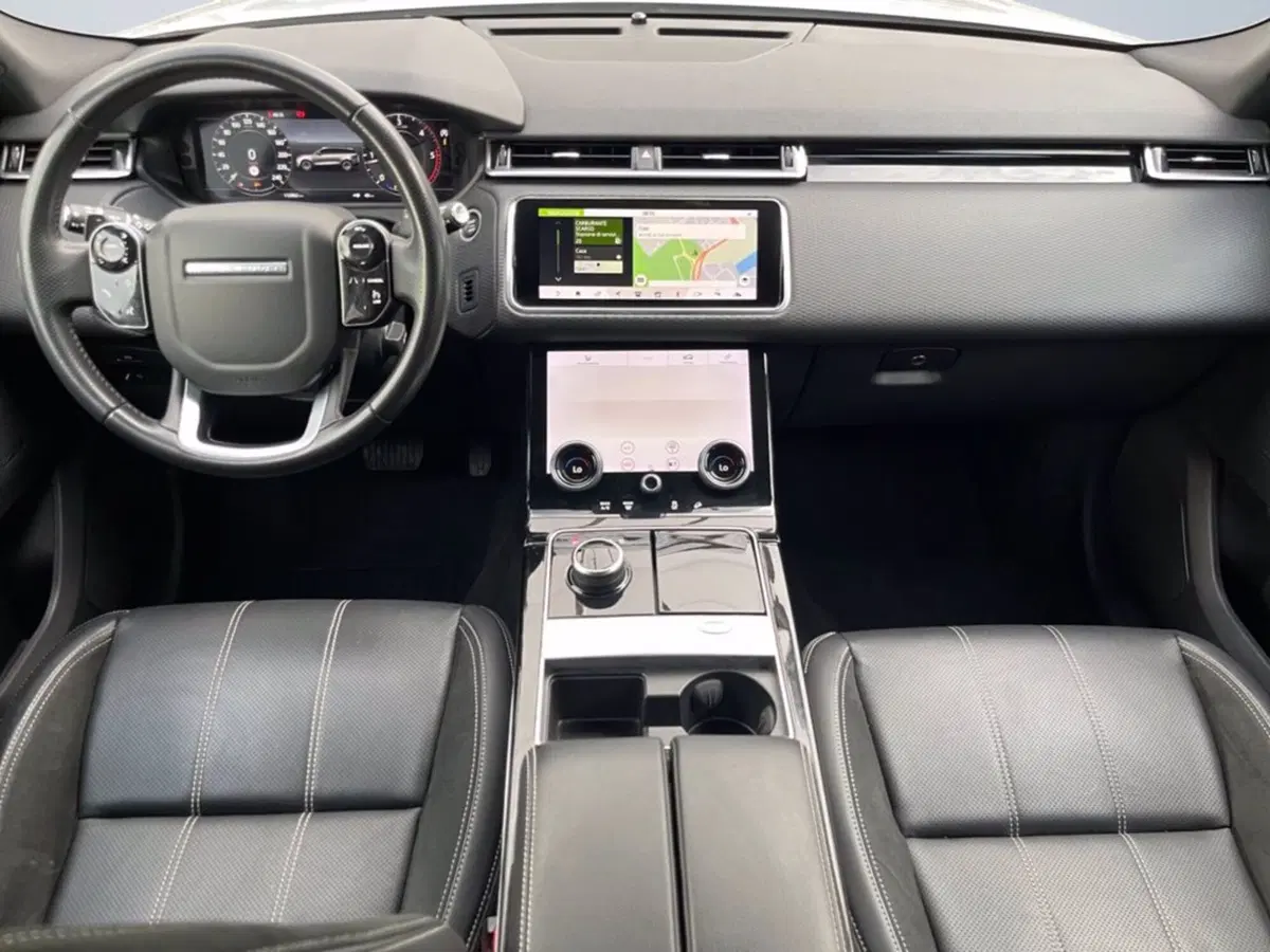 Land Rover Range Rover Velar usata a Milano (11)