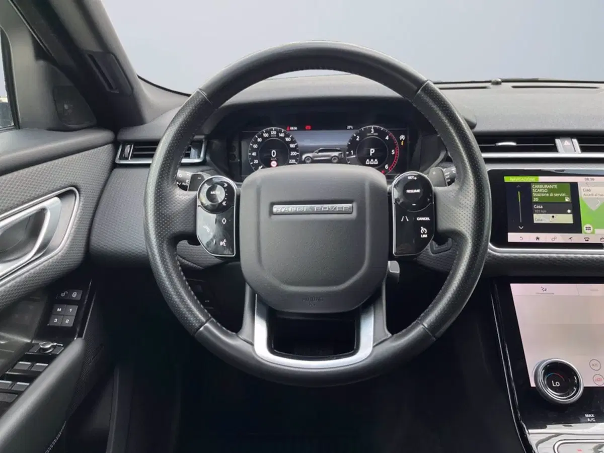 Land Rover Range Rover Velar usata a Milano (13)
