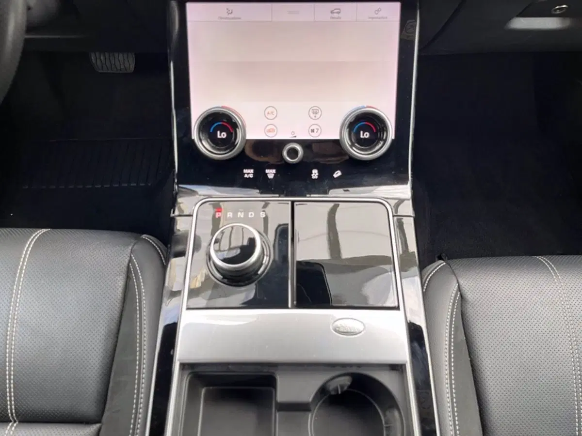 Land Rover Range Rover Velar usata a Milano (16)