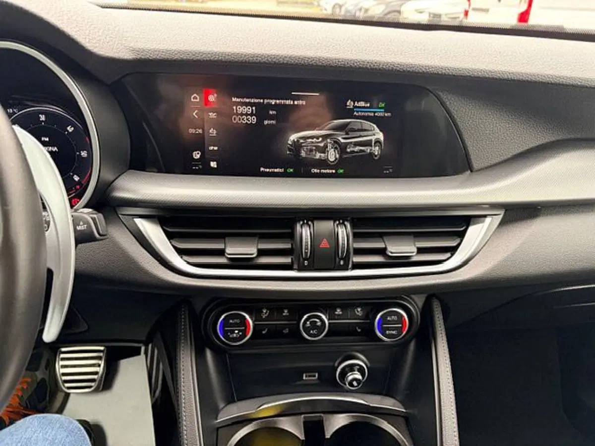Alfa Romeo Stelvio usata a Ravenna (12)