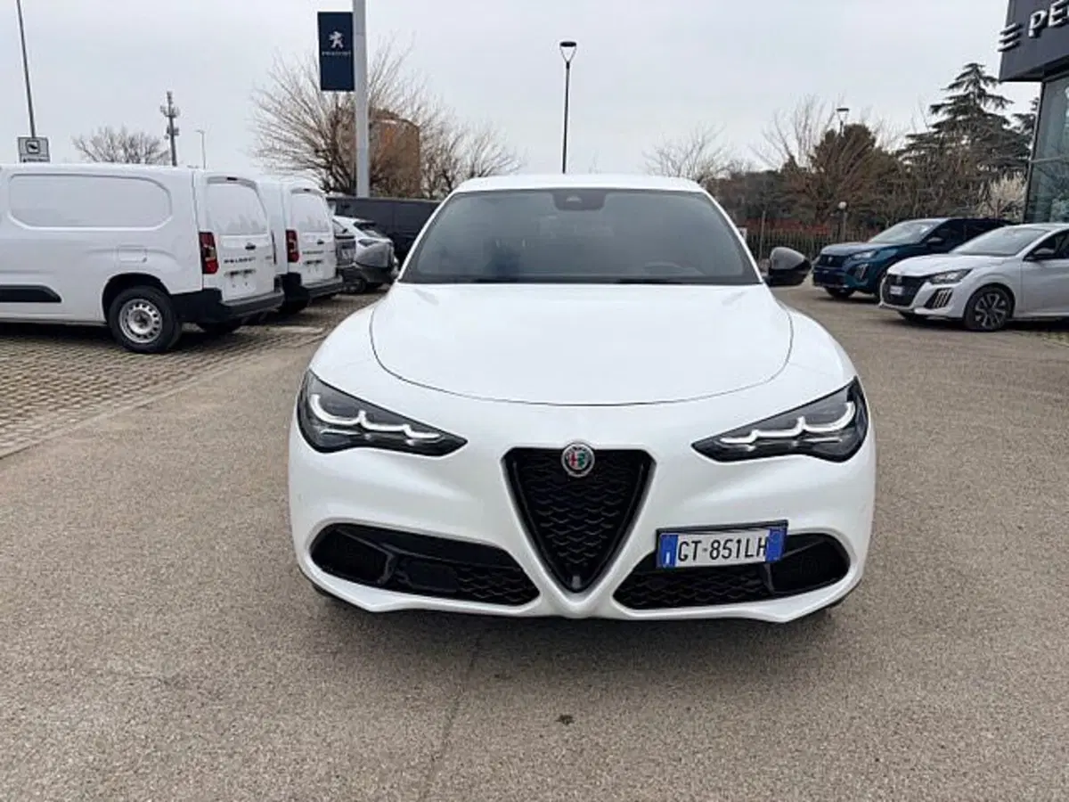 Alfa Romeo Stelvio usata a Ravenna (2)