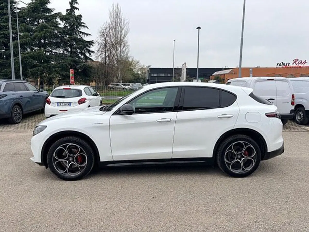 Alfa Romeo Stelvio usata a Ravenna (5)