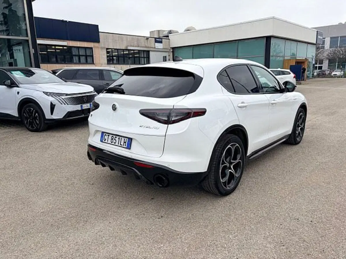 Alfa Romeo Stelvio usata a Ravenna (6)