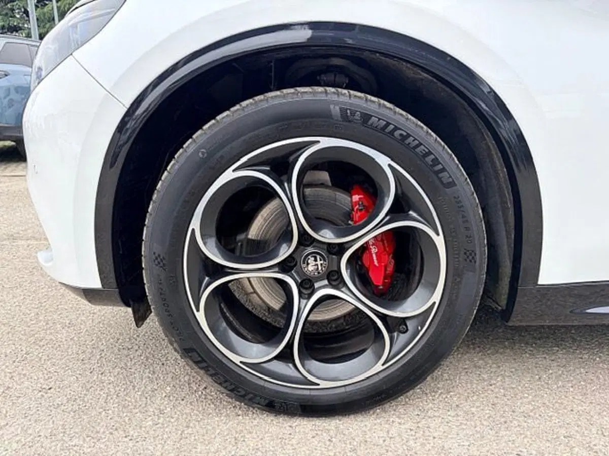Alfa Romeo Stelvio usata a Ravenna (9)