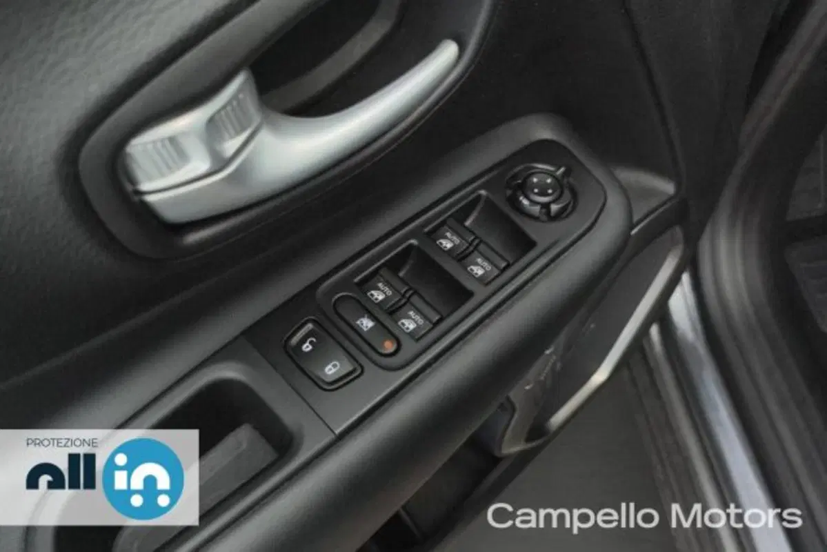 Jeep Renegade usata a Venezia (16)