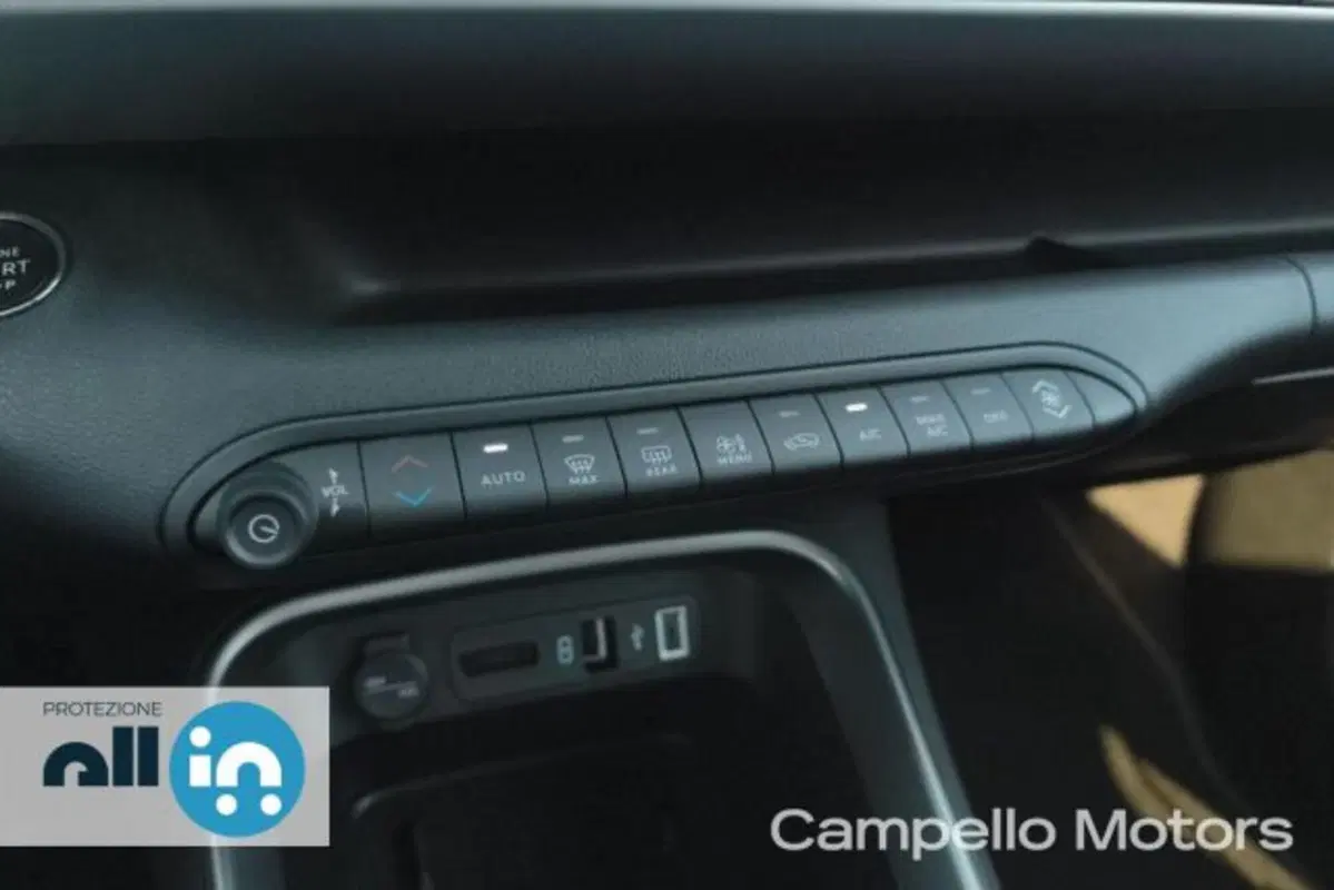 Jeep Avenger usata a Venezia (11)