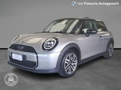 MINI Mini 3p 1.5 C Classic auto del 2025 usata a Verona