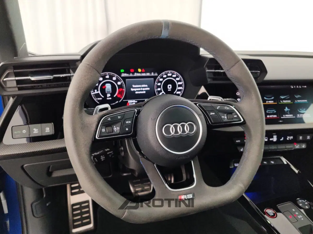 Audi RS 3 Sportback usata a Massa-Carrara (9)