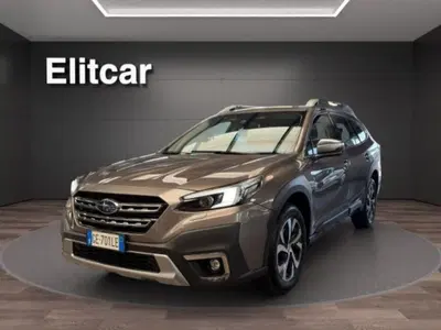 Subaru Outback 2.5i Premium lineartronic del 2021 usata a Dormelletto