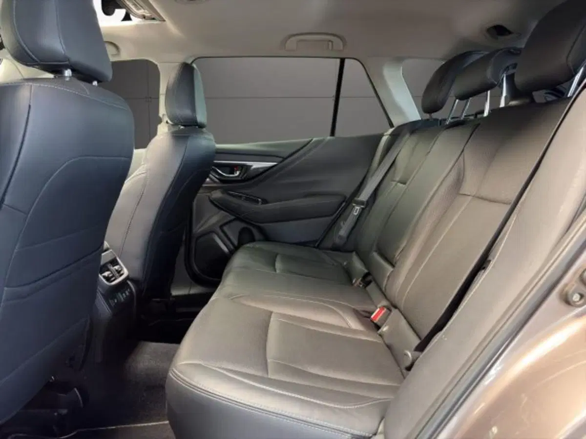 Subaru Outback usata a Novara (12)