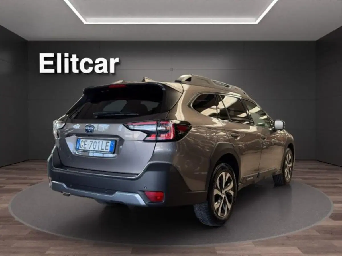 Subaru Outback usata a Novara (4)