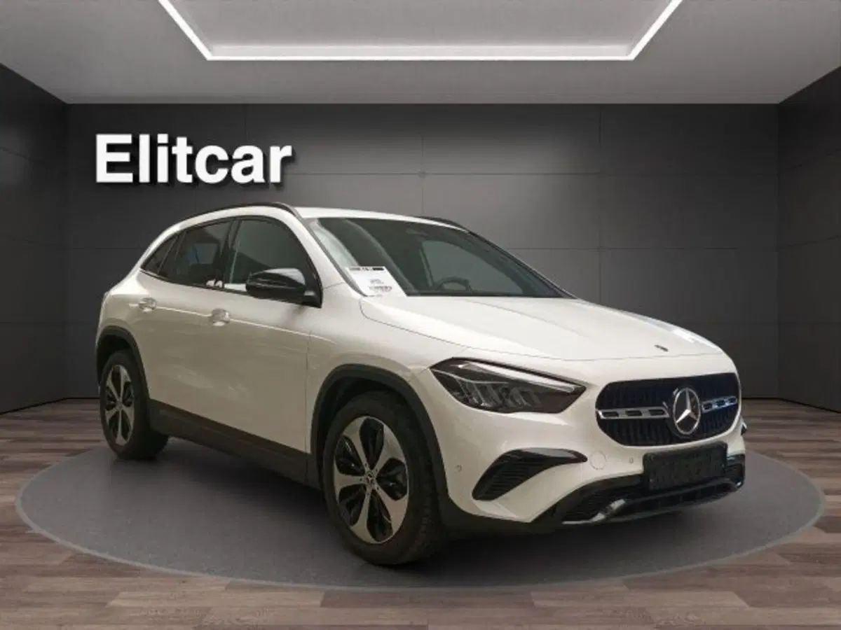 Mercedes-Benz GLA SUV usata a Novara (2)