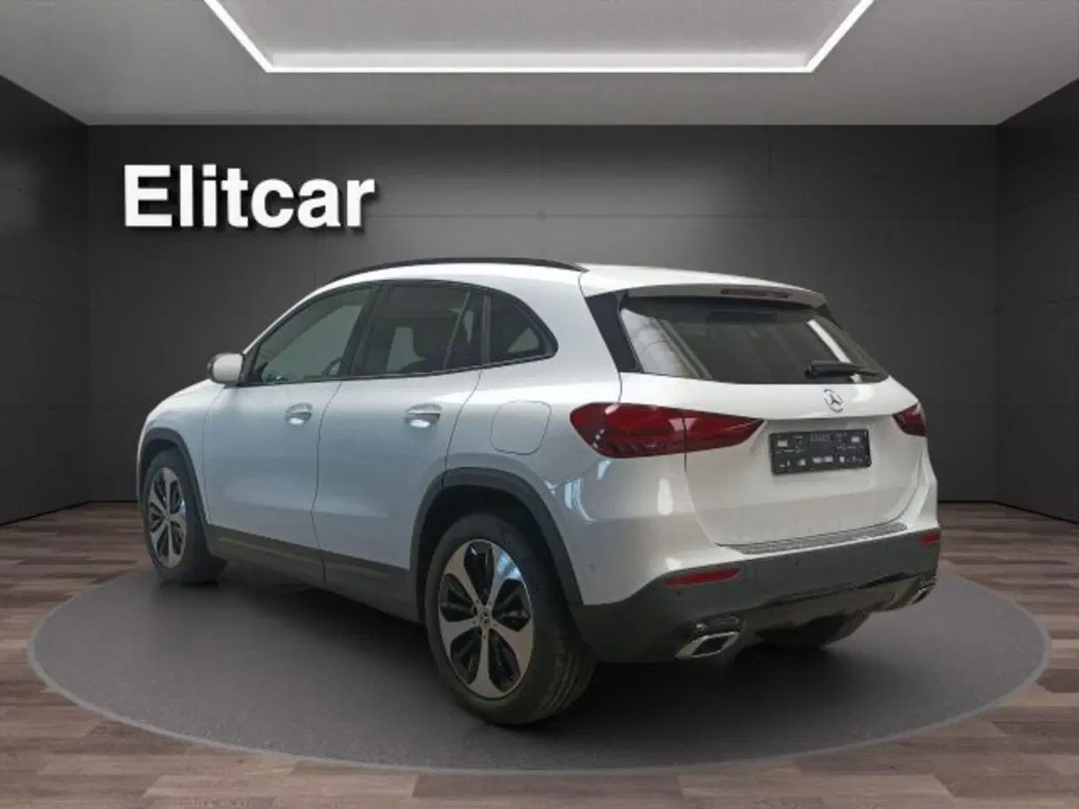 Mercedes-Benz GLA SUV usata a Novara (6)