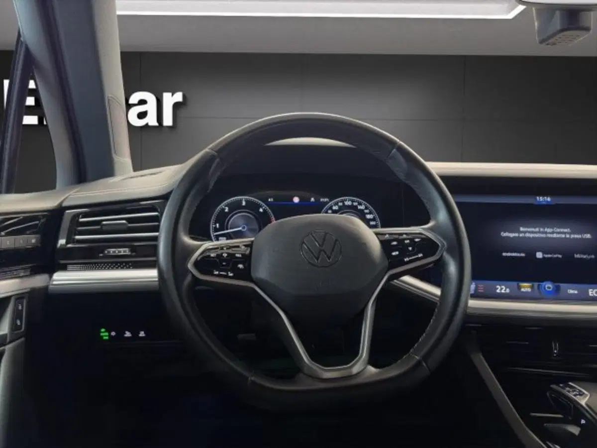 Volkswagen Touareg usata a Novara (8)