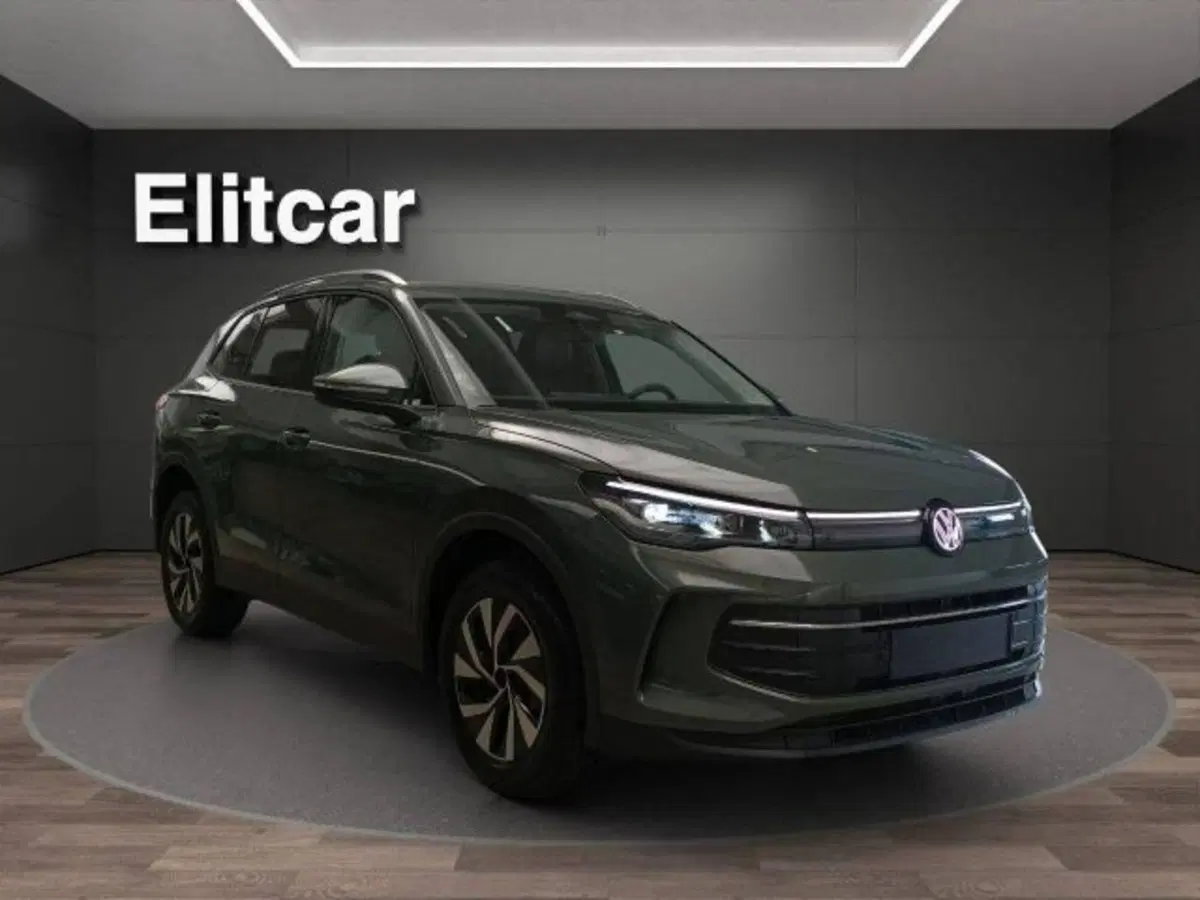 Volkswagen Tiguan nuova a Novara (3)