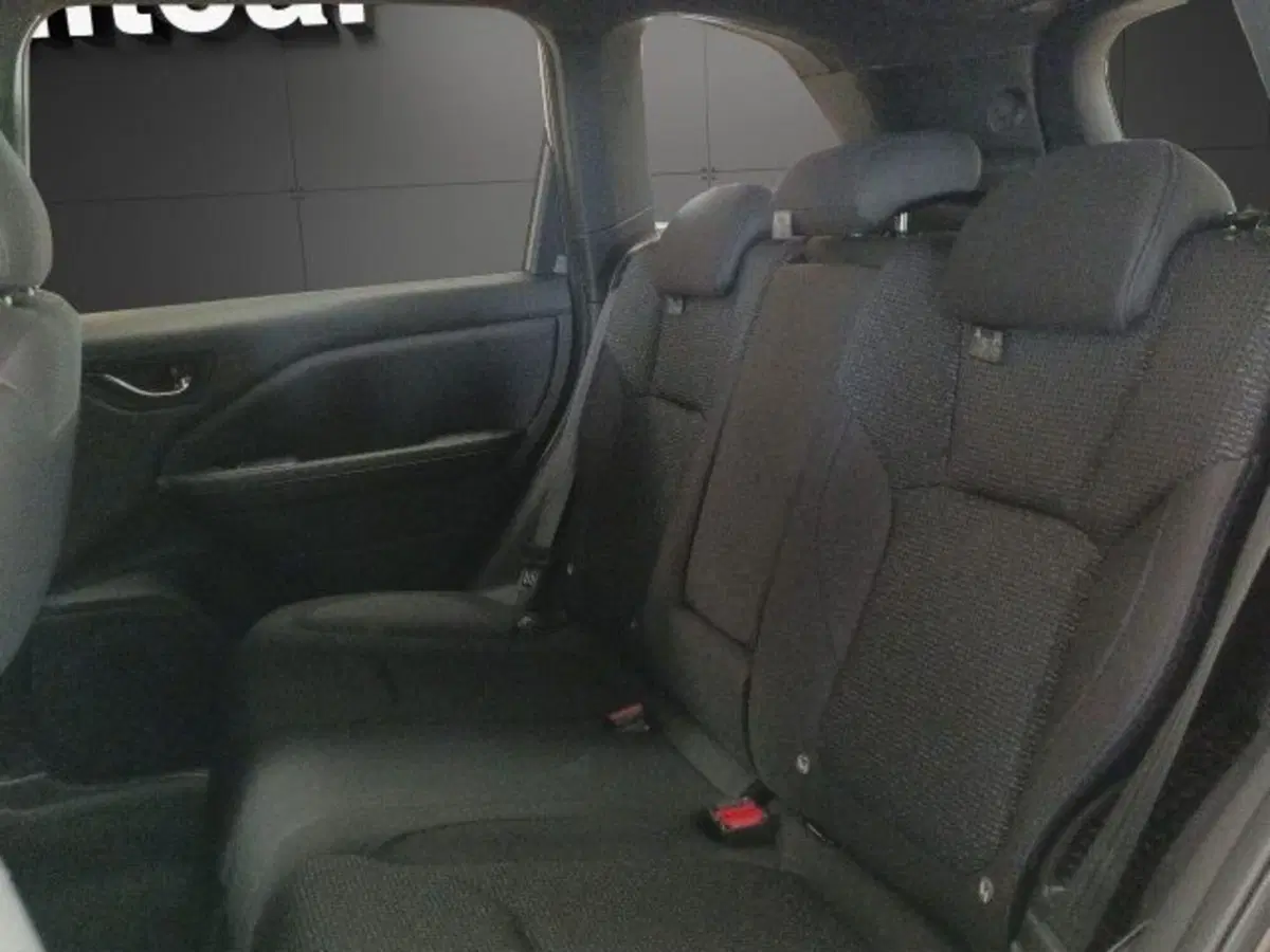 Subaru Forester nuova a Novara (13)