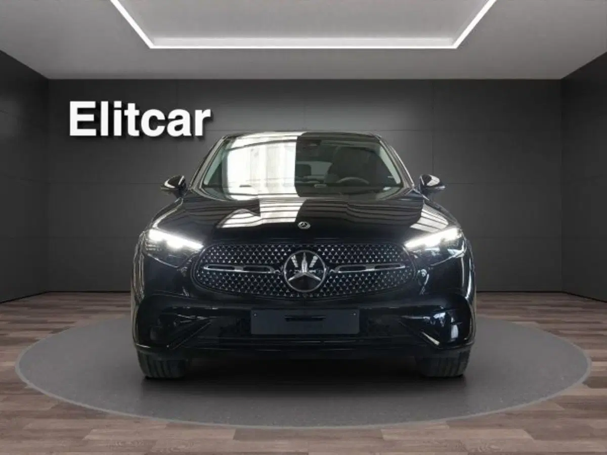 Mercedes-Benz GLC nuova a Novara (2)