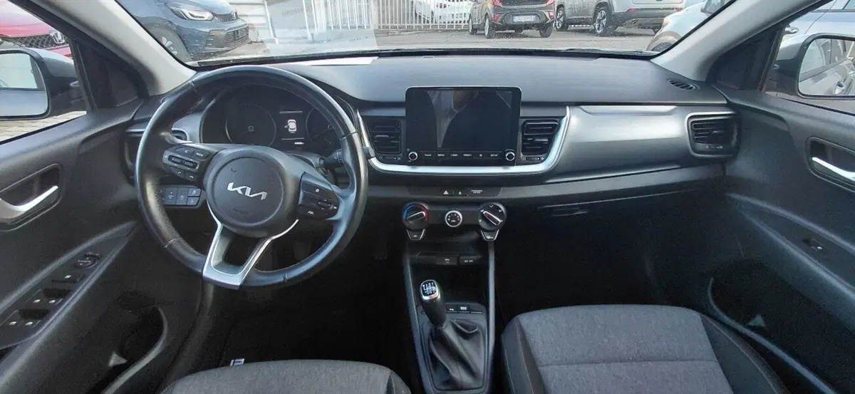 Kia Stonic usata a Cosenza (11)