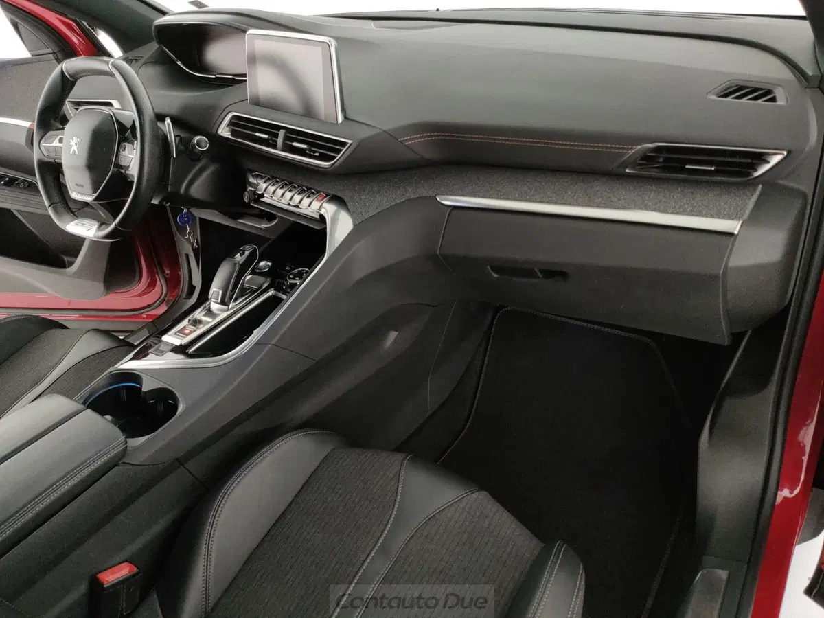 Peugeot 3008 usata a Caserta (18)