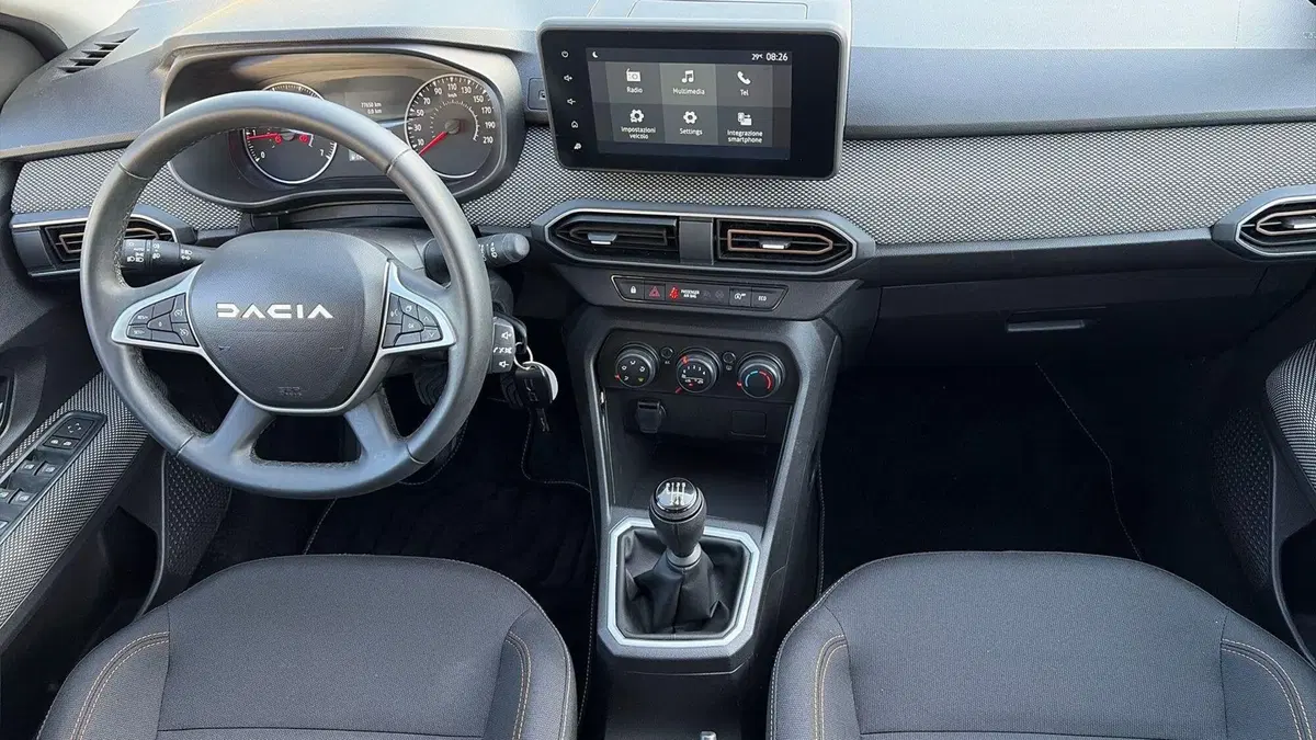 Dacia Sandero usata a Viterbo (8)