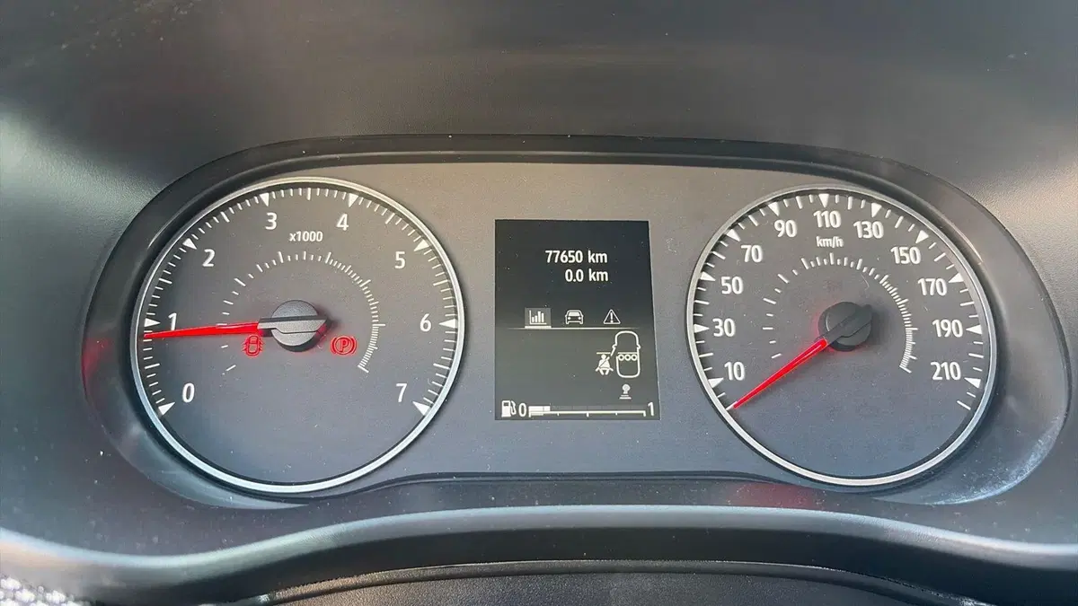 Dacia Sandero usata a Viterbo (9)