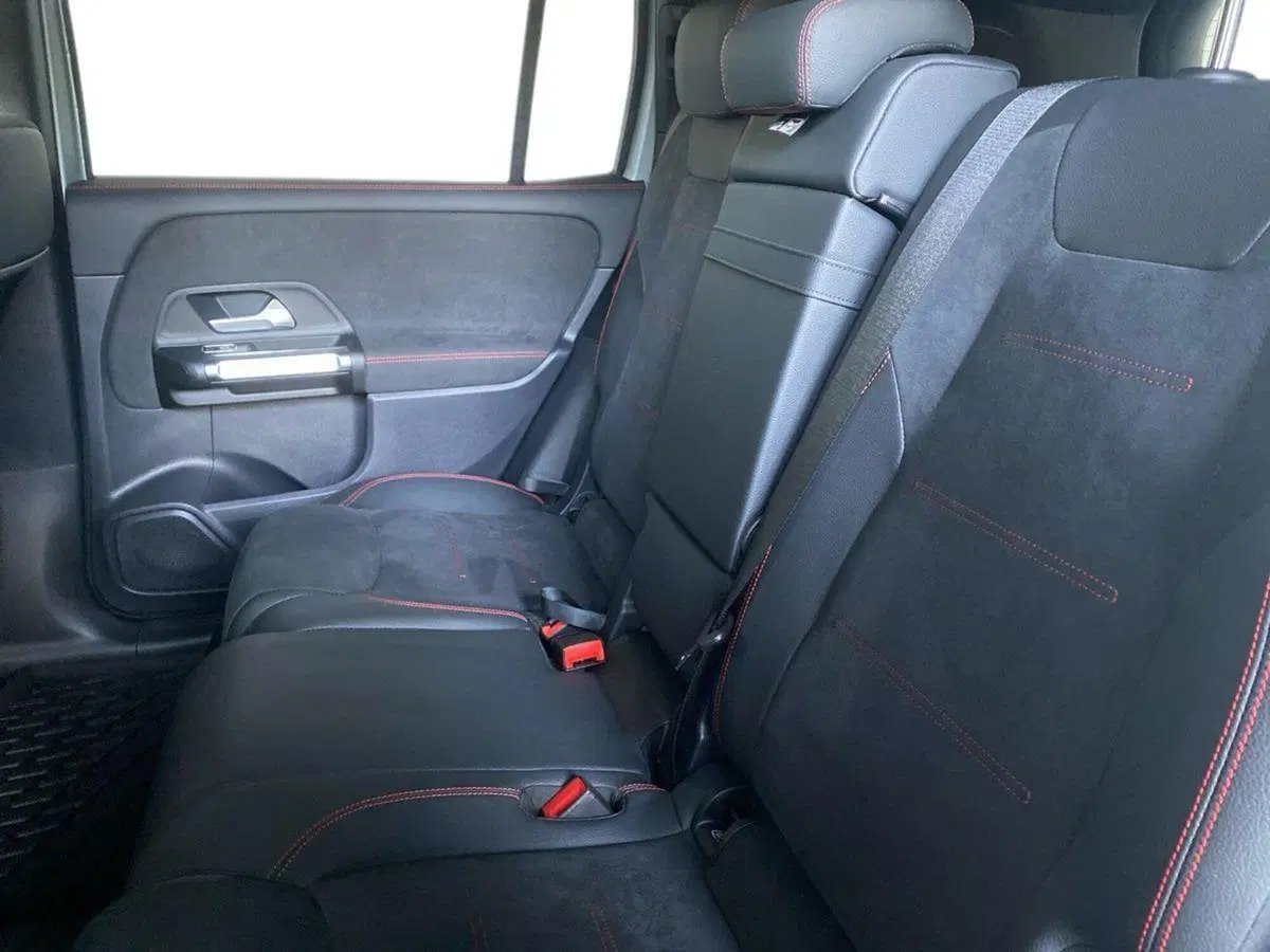 Mercedes-Benz EQB usata a Bergamo (11)
