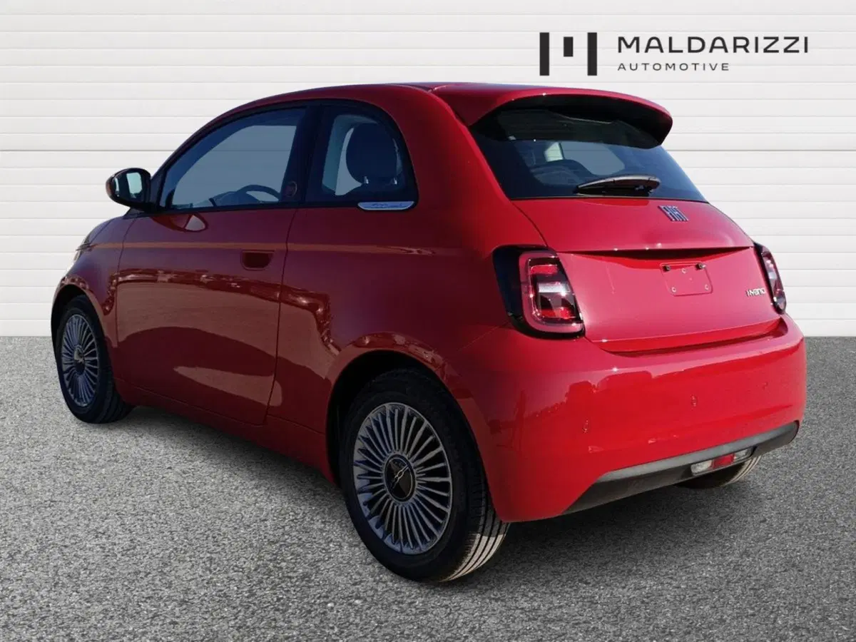 Fiat 500 nuova a Bari (4)