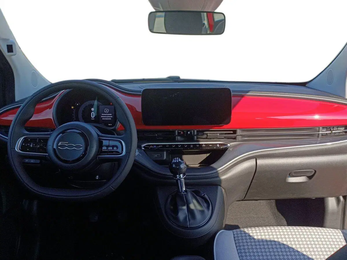 Fiat 500 nuova a Bari (8)
