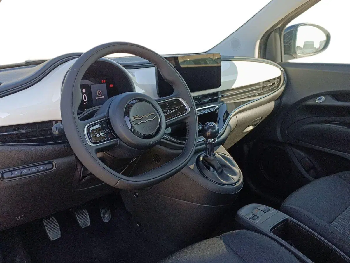 Fiat 500 nuova a Bari (10)